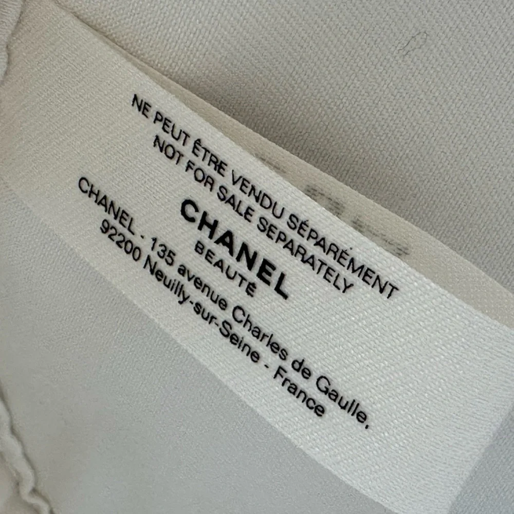 Chanel Beauty make up bag - Picture 3 of 11